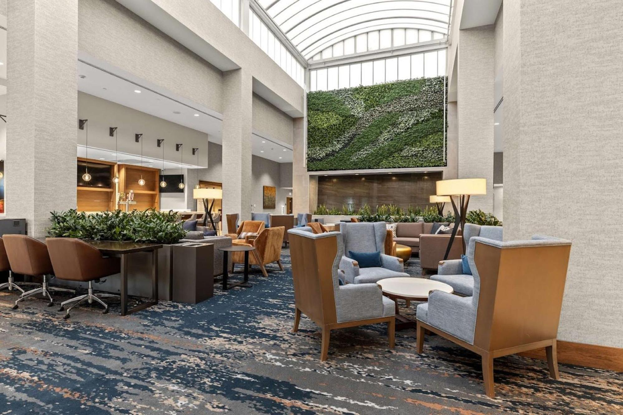 Embassy Suites By Hilton Irving Las Colinas 外观 照片